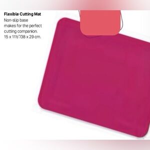 Tupperware Flexible Cutting Mat
